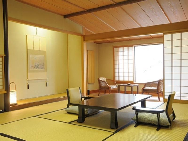 Yugawara Onsen Kawasegien Isuzu Hotel Atami  Εξωτερικό φωτογραφία