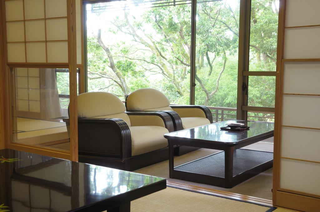 Yugawara Onsen Kawasegien Isuzu Hotel Atami  Εξωτερικό φωτογραφία